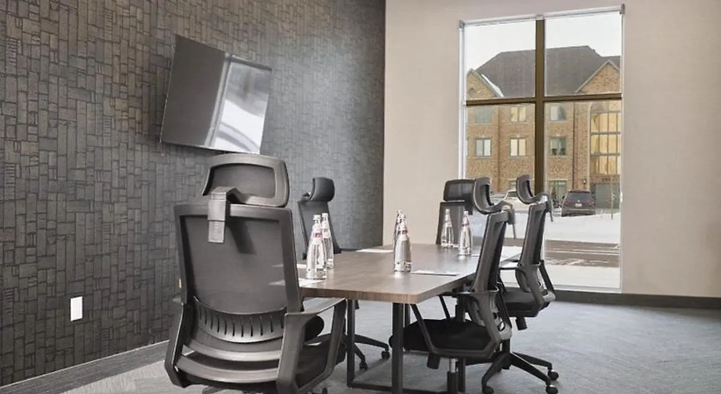 Four Points By Sheraton Oakville SPORTS_AND_LEISURE