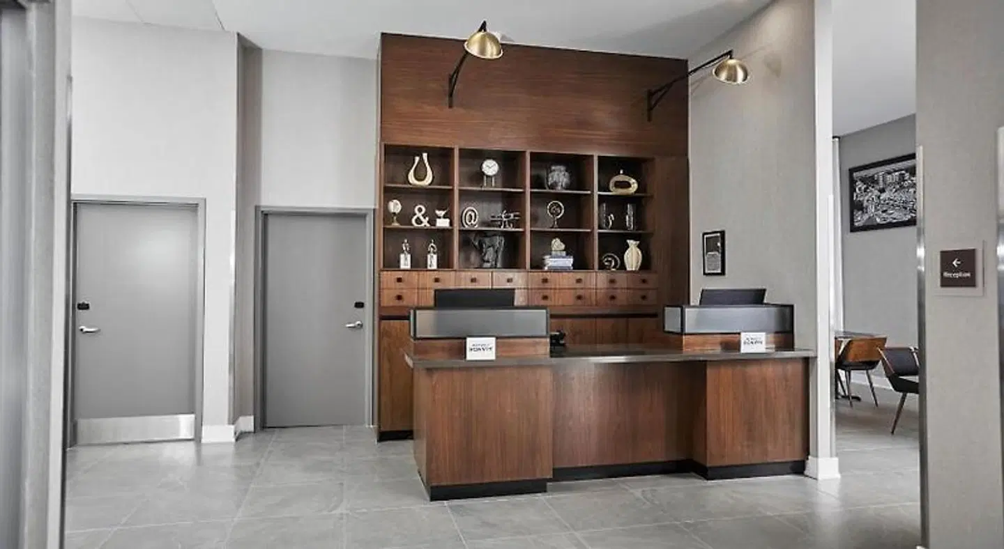 Four Points By Sheraton Oakville LOUNGE_LOBBY