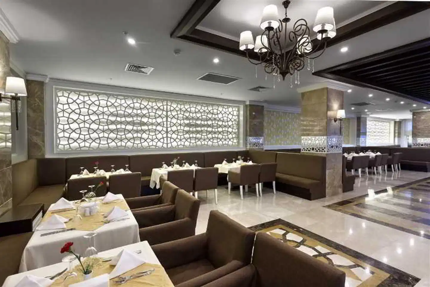 Karmir Resort & Spa Restaurant