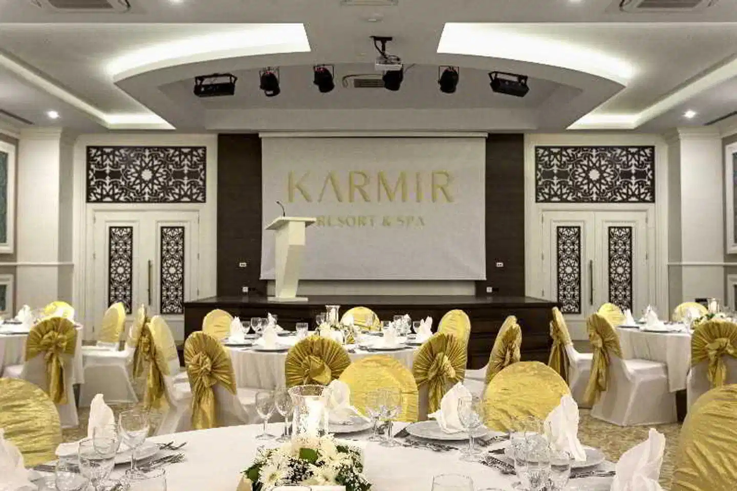 Karmir Resort & Spa Restaurant