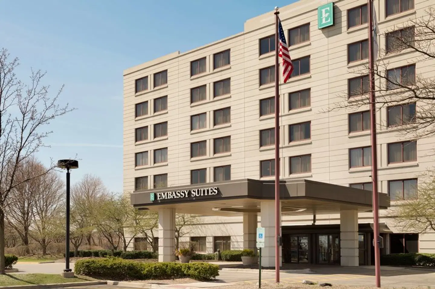 Embassy Suites by Hilton Chicago North Shore Deerfield EXTERIOR