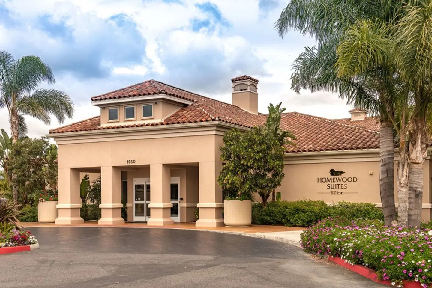 Homewood Suites by Hilton Oxnard/Camarillo EXTERIOR