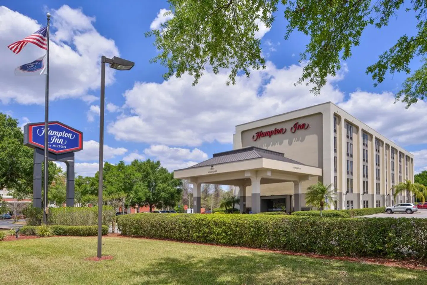 Hampton Inn closest to Universal Orlando EXTERIOR