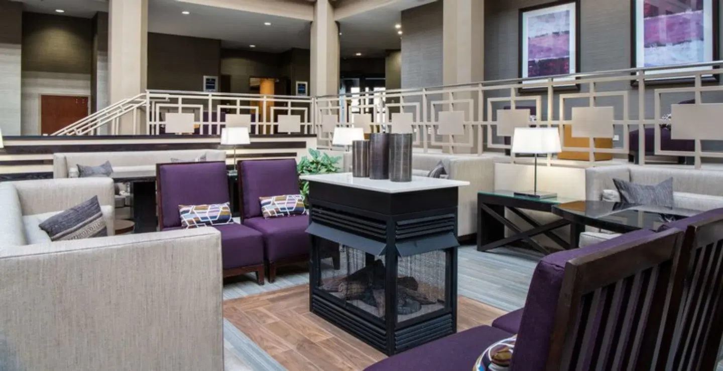 Embassy Suites by Hilton Chicago North Shore Deerfield LOUNGE_LOBBY