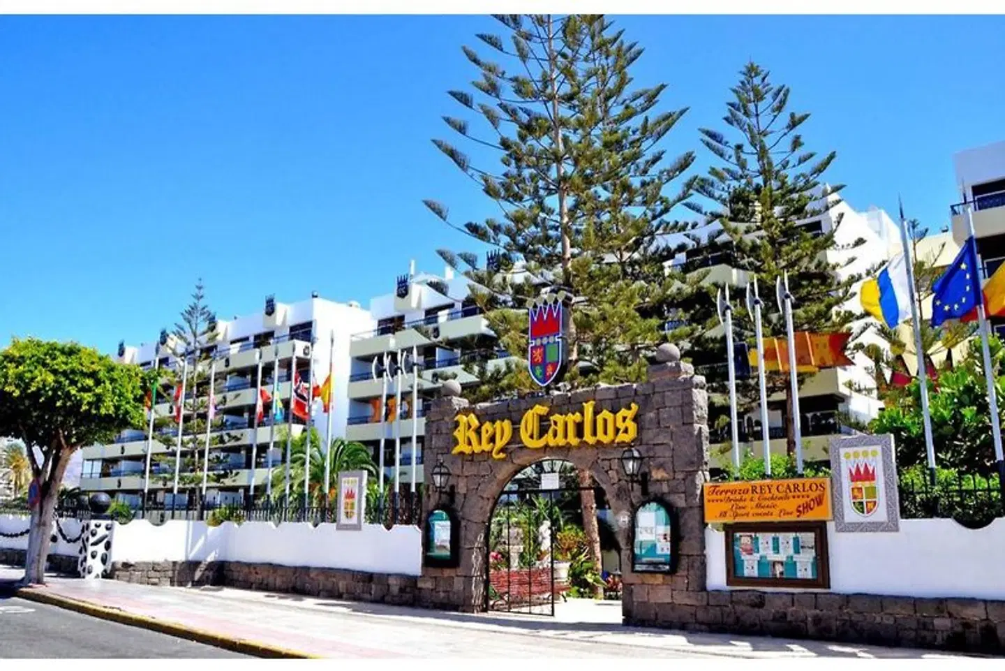 Rey Carlos EXTERIOR