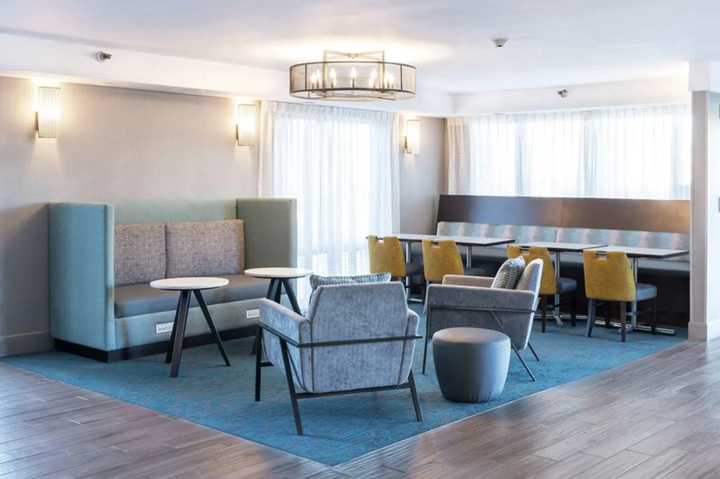 Hampton Inn Los Angeles/Santa Clarita LOUNGE_LOBBY