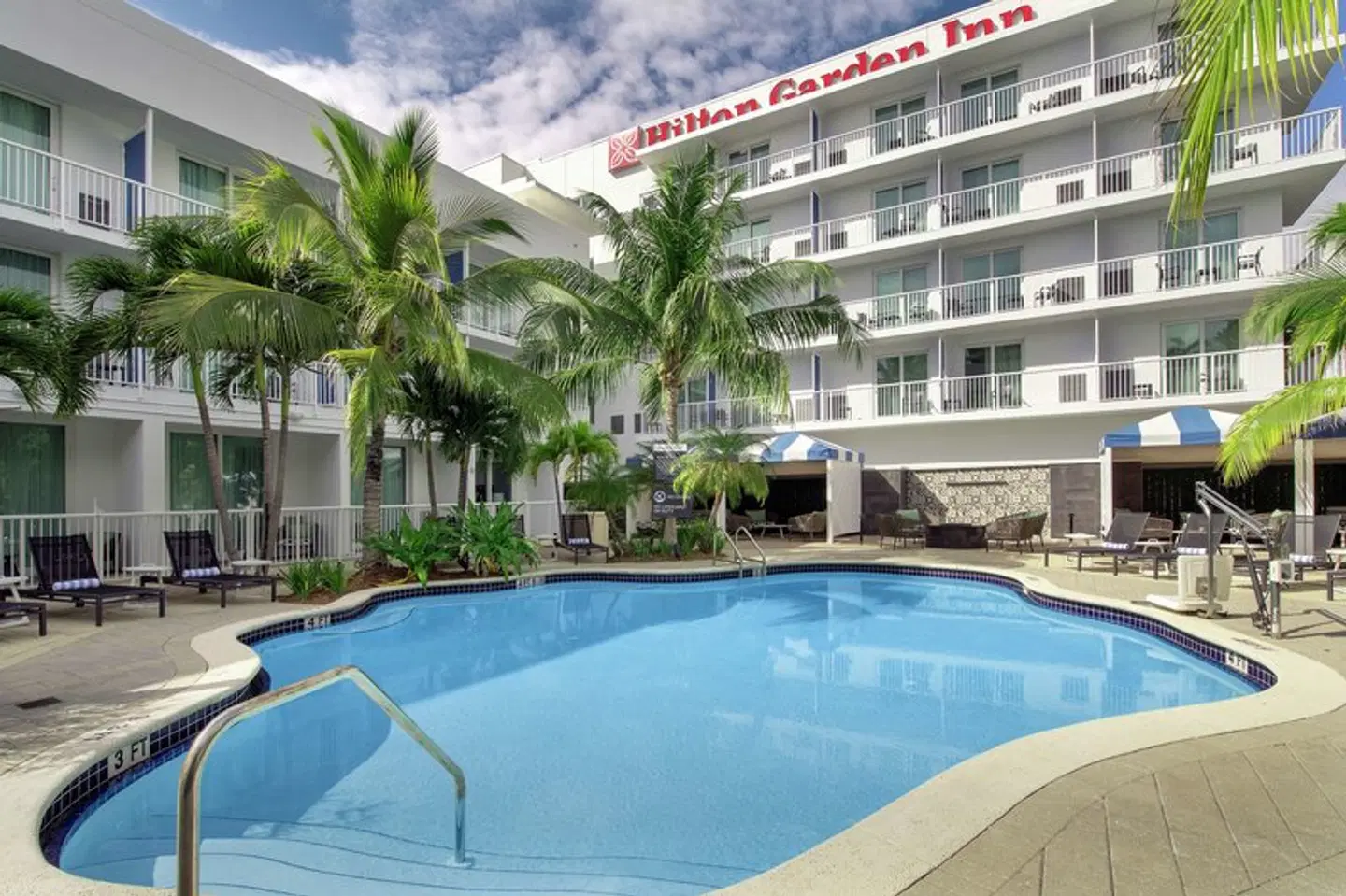Hilton Garden Inn Miami Brickell South OUTDOOR_POOL