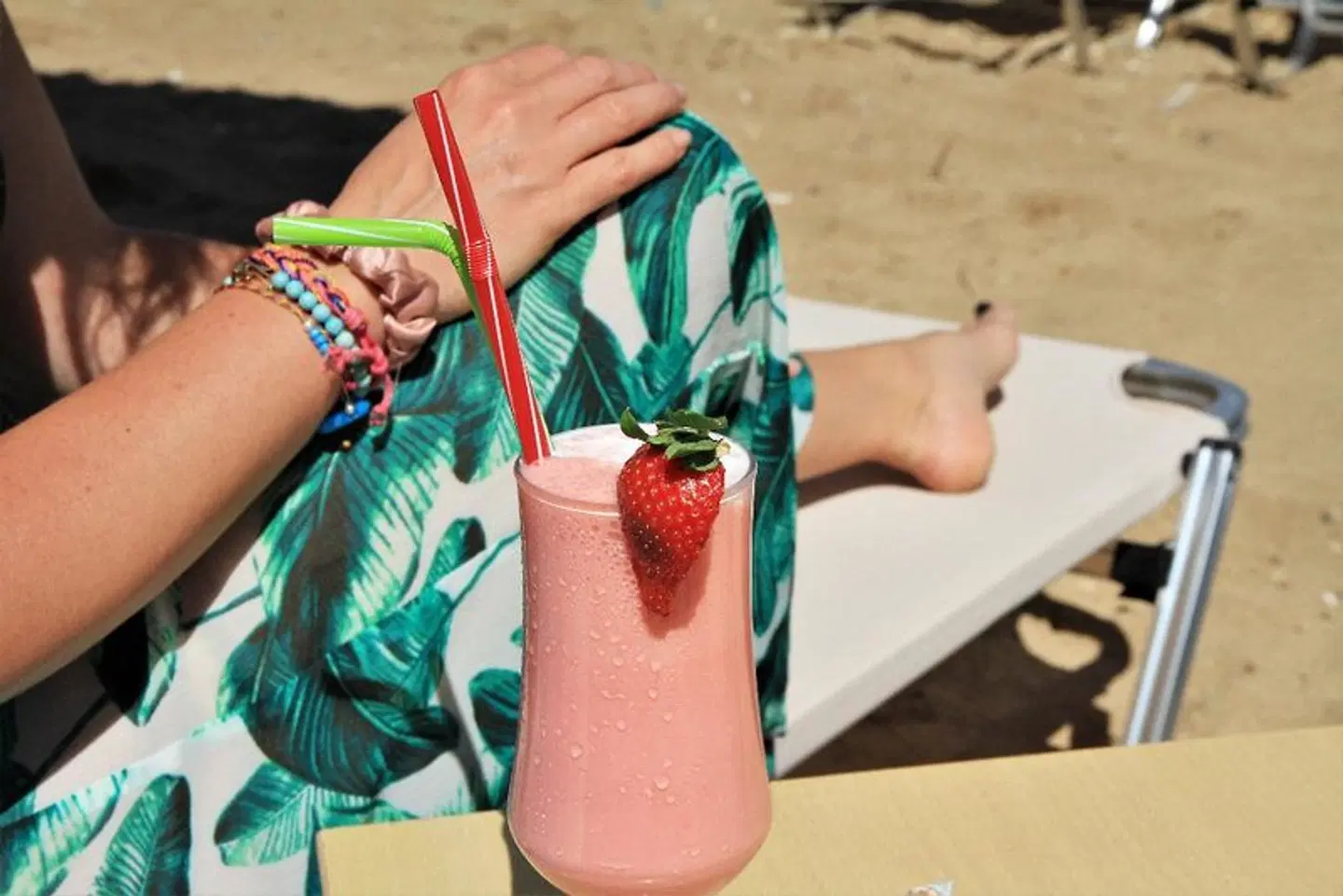 Dedalos Beach Hotel PEOPLE