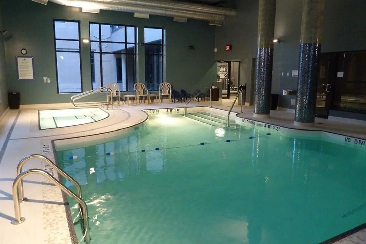 Hotel BLU Vancouver Hallenbad