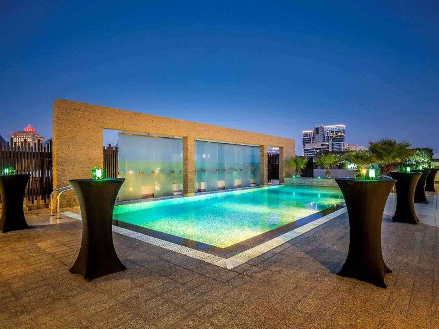 Novotel Suites Mall Avenue Dubai OUTDOOR_POOL