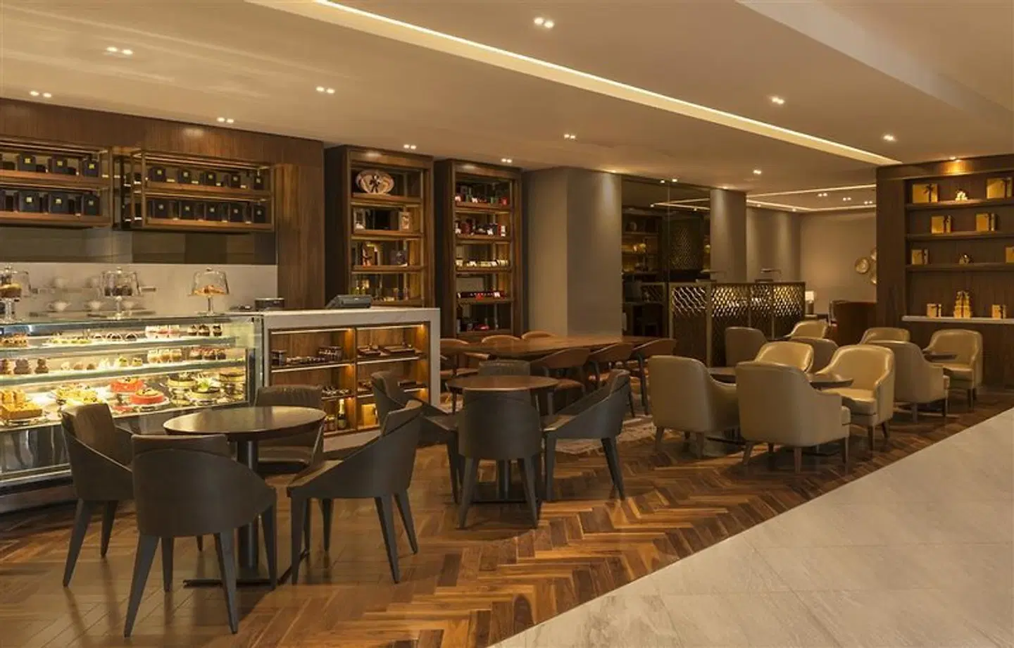 Sheraton Dubai Mall of the Emirates Bar