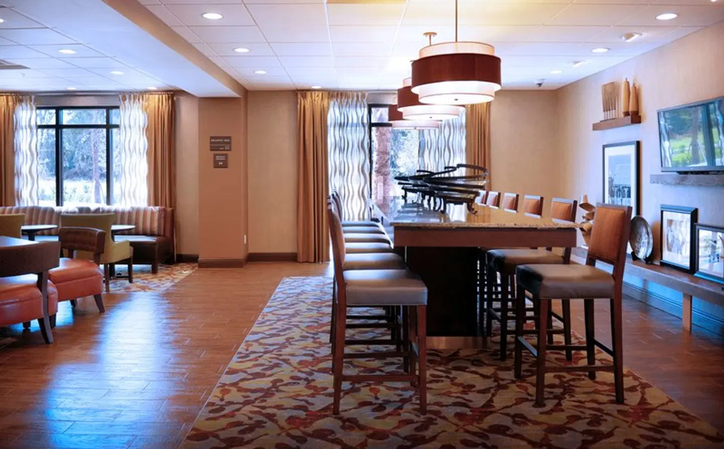 Hampton Inn Crystal River, FL Bar