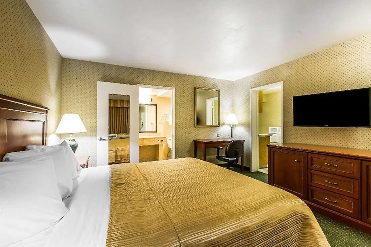 Quality Inn Near China Lake Naval Station ROOM_EXAMPLE
