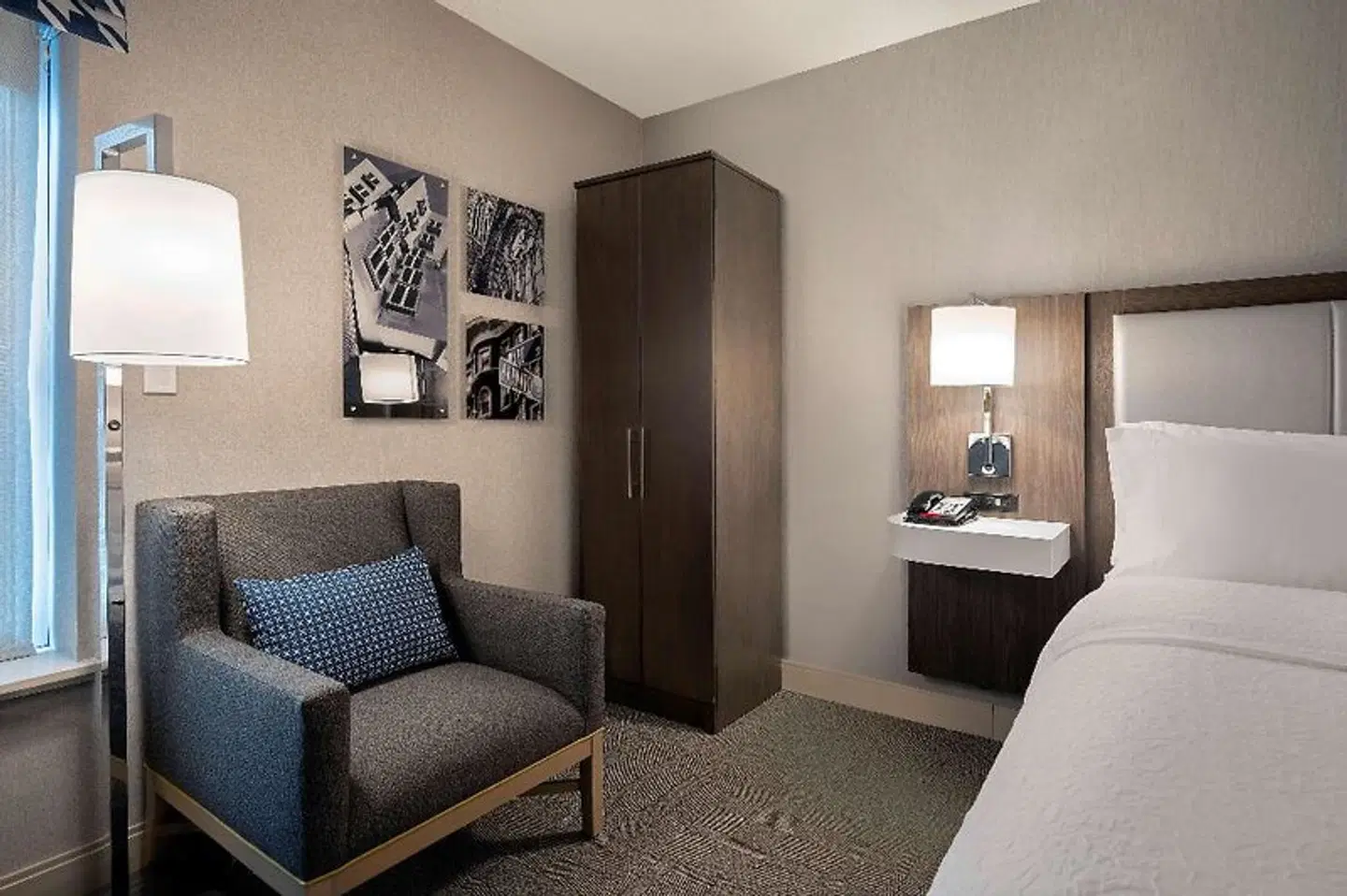 Hampton Inn Boston/Cambridge ROOM_EXAMPLE
