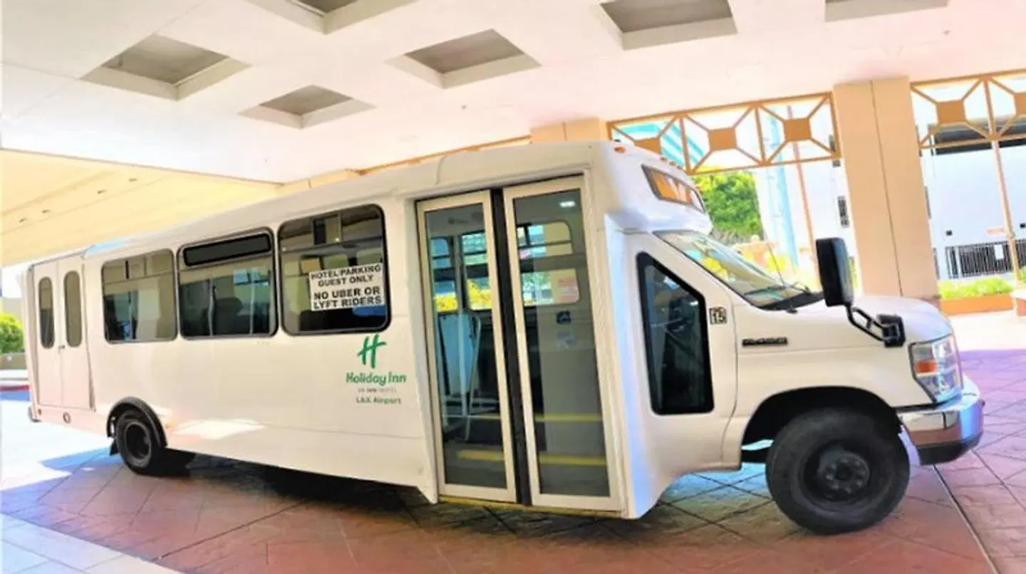 Holiday Inn Los Angeles International Airport by IHG SPORTS_AND_LEISURE
