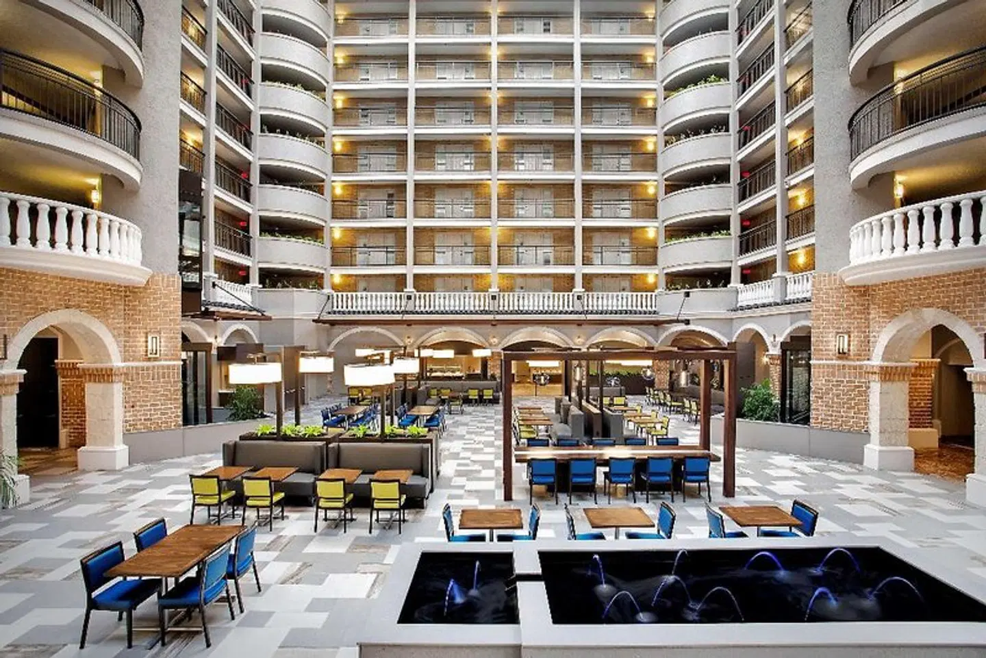 Embassy Suites by Hilton Orlando International Drive Convention Center Restaurant