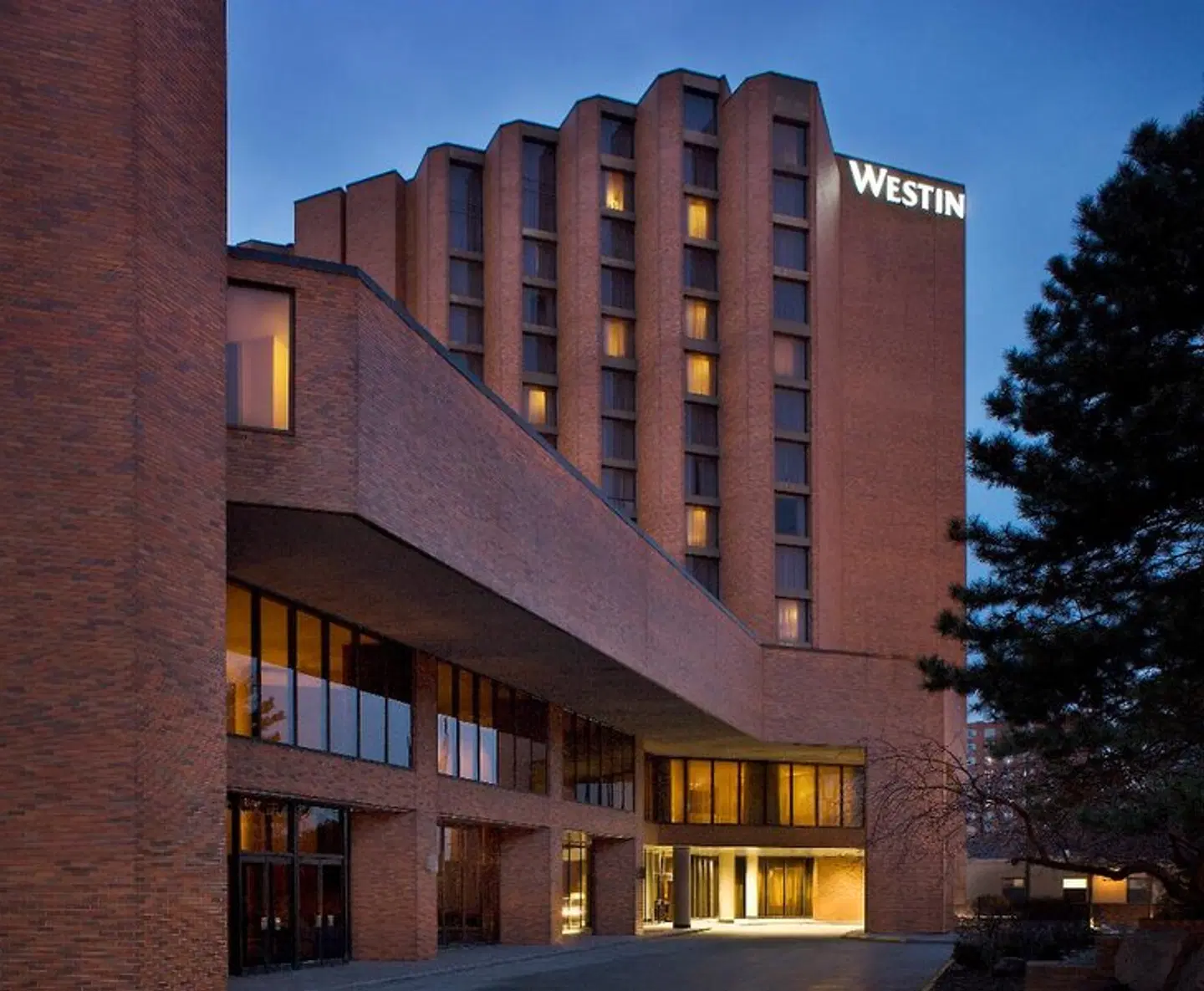 The Westin Toronto Airport EXTERIOR
