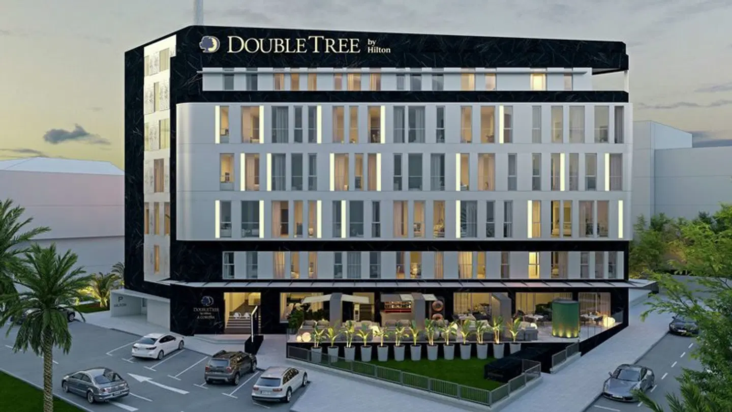 DoubleTree by Hilton A Coruna, Spain Bar