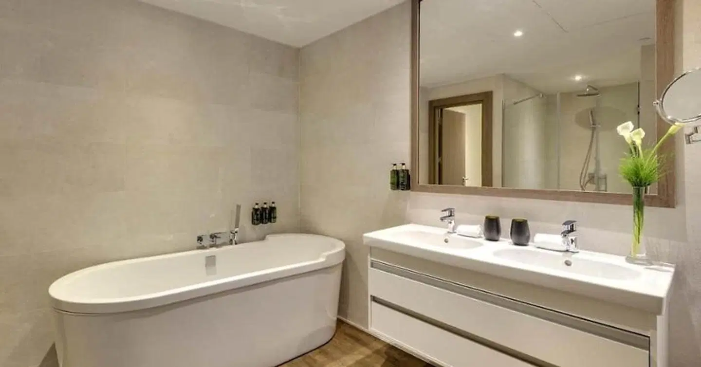 Meliá Madrid Serrano Badezimmer