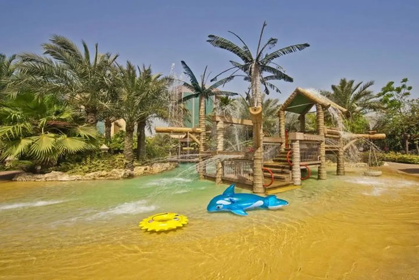The Gulf Hotel Bahrain Strand