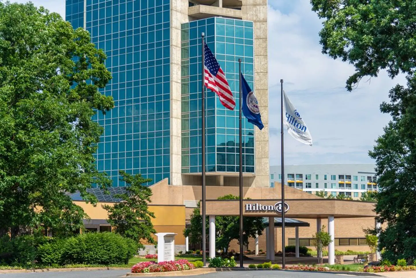 Hilton Alexandria Mark Center EXTERIOR