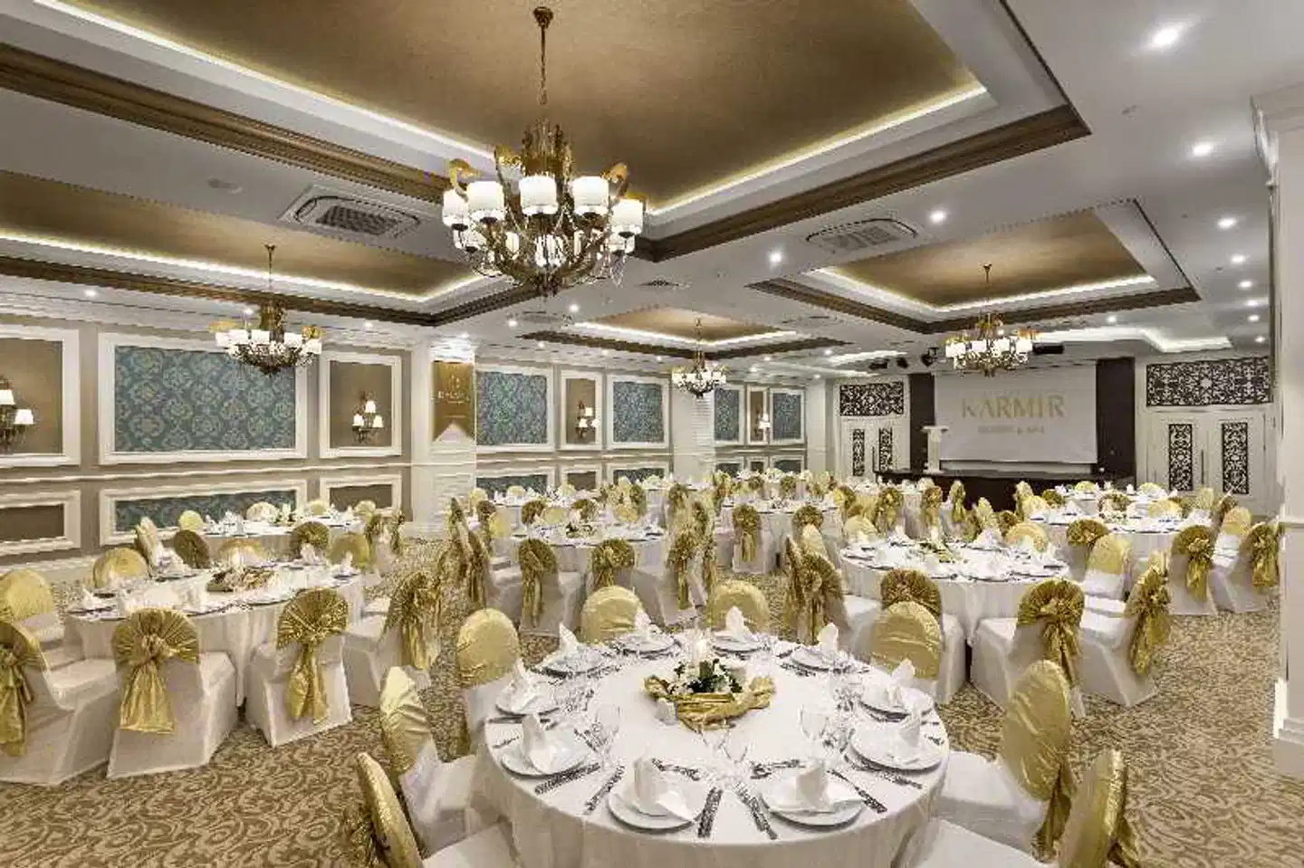 Karmir Resort & Spa Restaurant