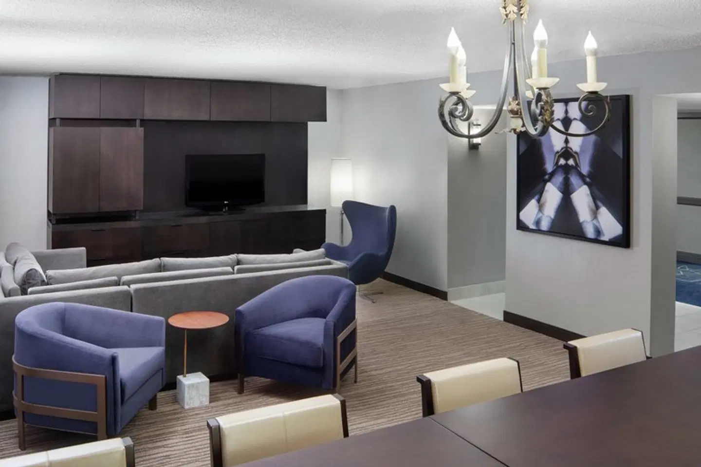 DoubleTree by Hilton Newark ROOM_EXAMPLE