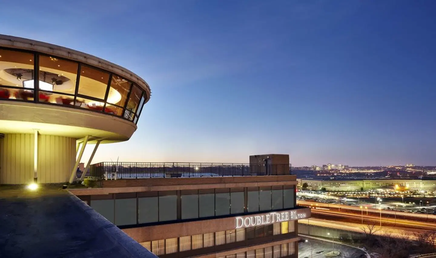 DoubleTree by Hilton Washington DC - Crystal City Terrasse