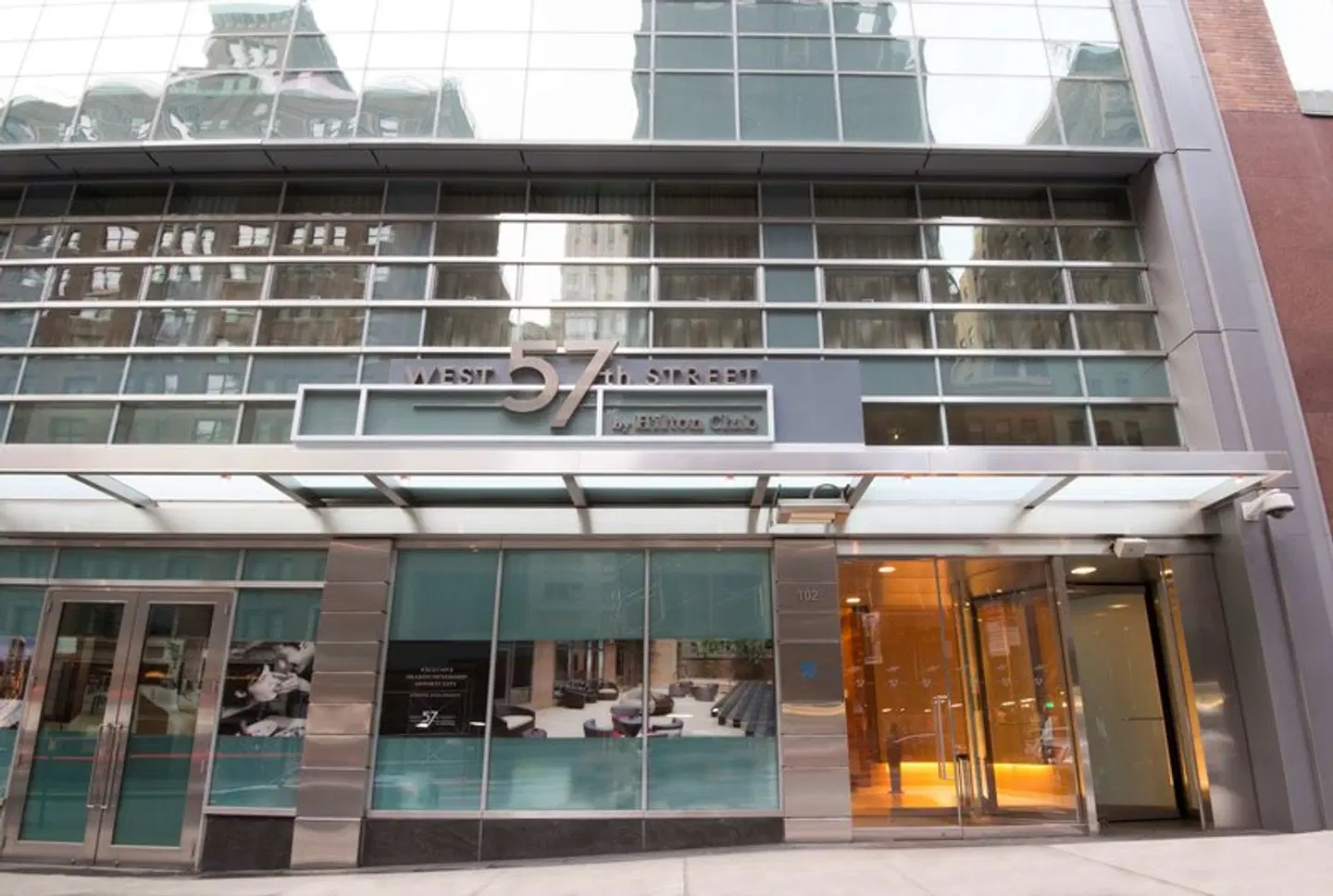 West 57th Street by Hilton Club EXTERIOR
