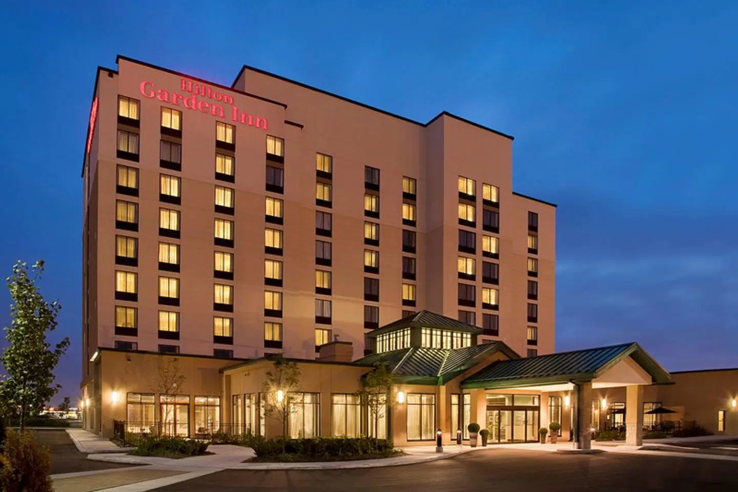 Hilton Garden Inn Toronto Airport West/Mississauga EXTERIOR