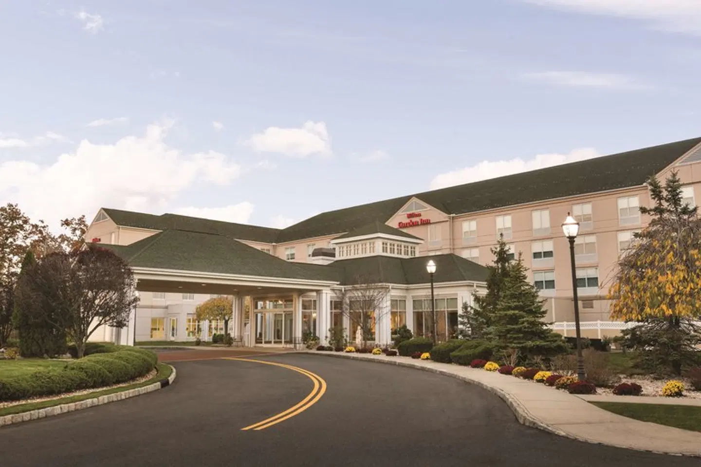 Hilton Garden Inn Bridgewater EXTERIOR
