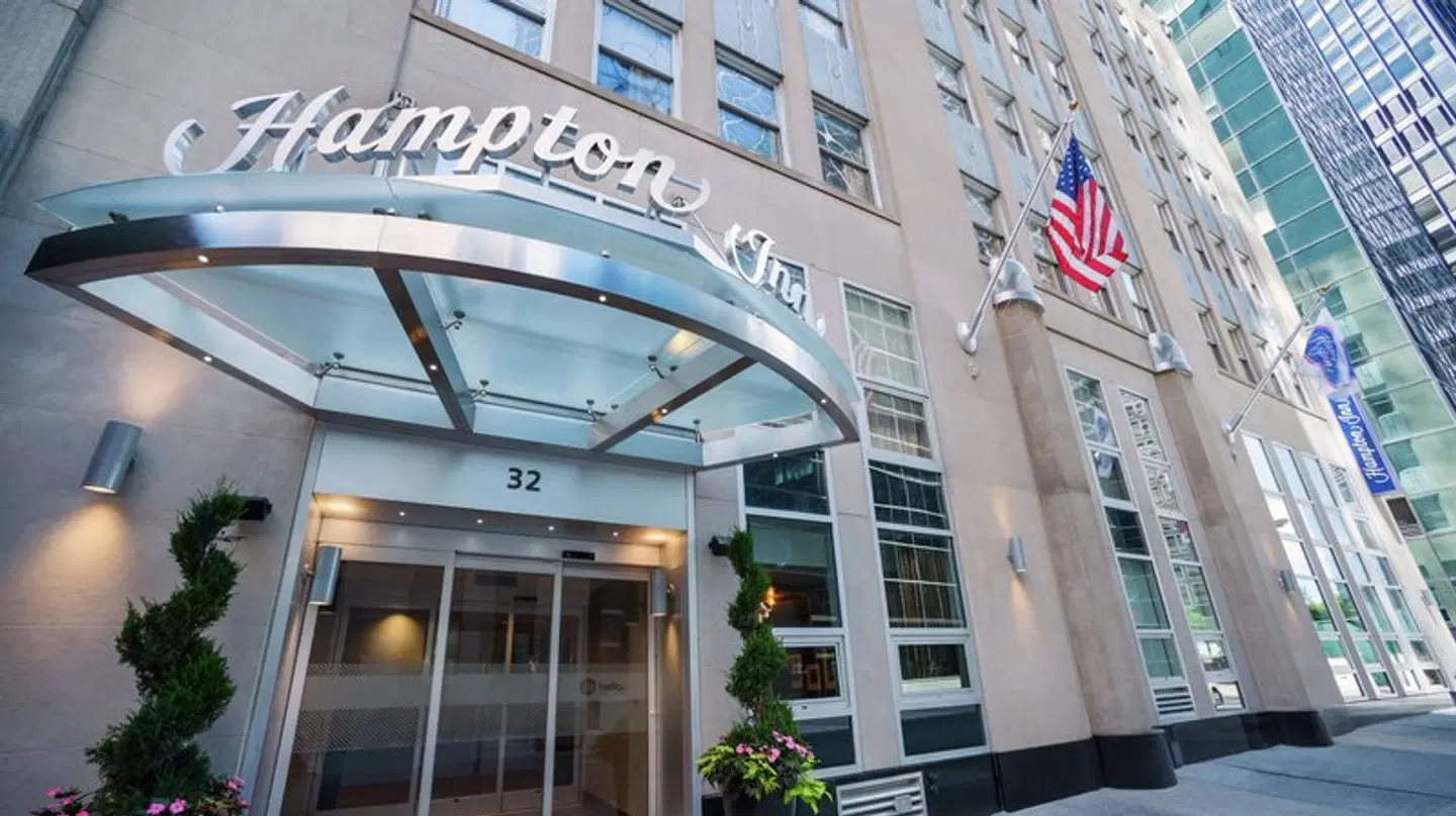 Hampton Inn Manhattan/Downtown-Financial District EXTERIOR