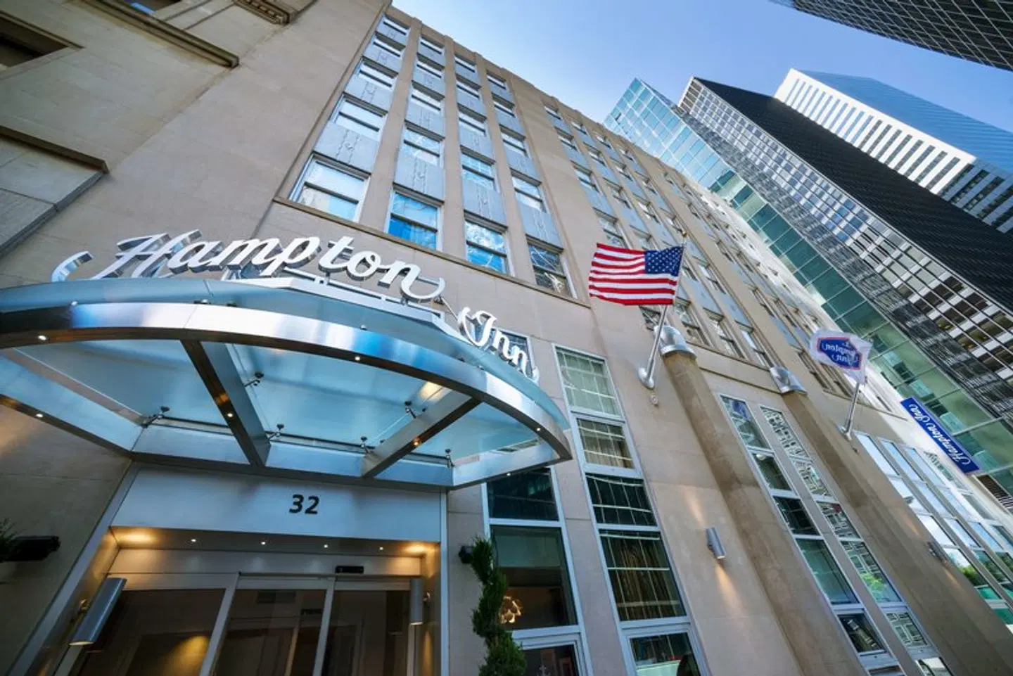 Hampton Inn Manhattan/Downtown-Financial District EXTERIOR