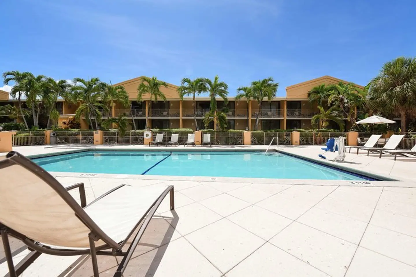 Hampton Inn Key Largo, FL OUTDOOR_POOL