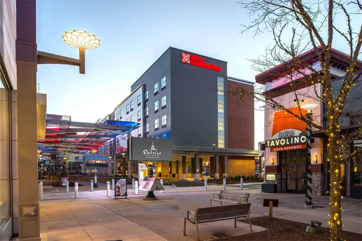 Hilton Garden Inn Foxborough Patriot Place EXTERIOR