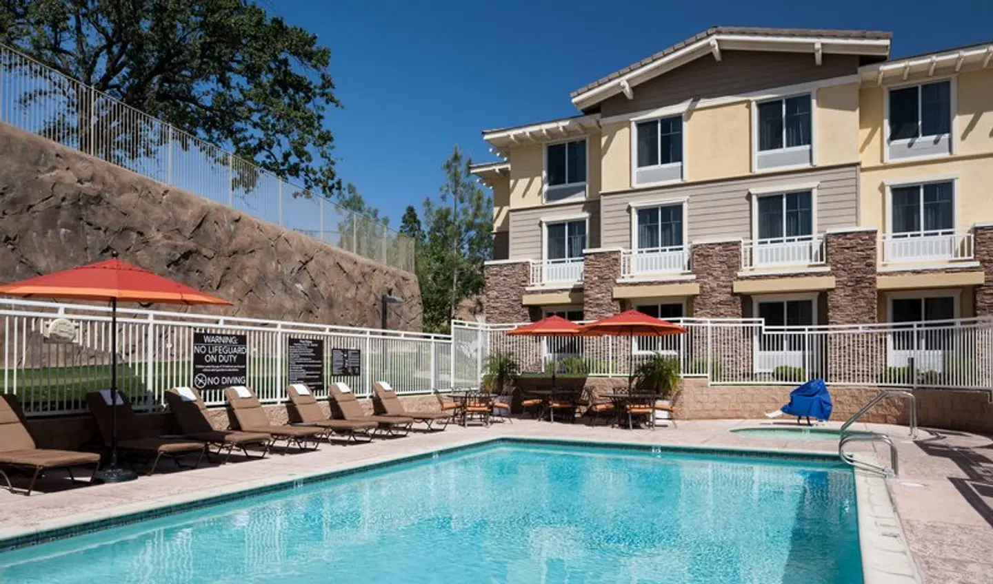 Homewood Suites by Hilton Agoura Hills OUTDOOR_POOL