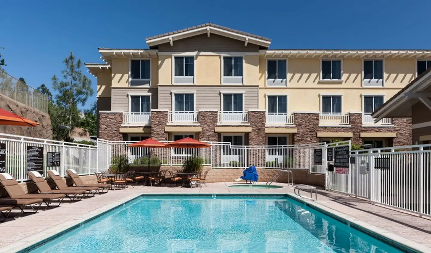 Homewood Suites by Hilton Agoura Hills EXTERIOR