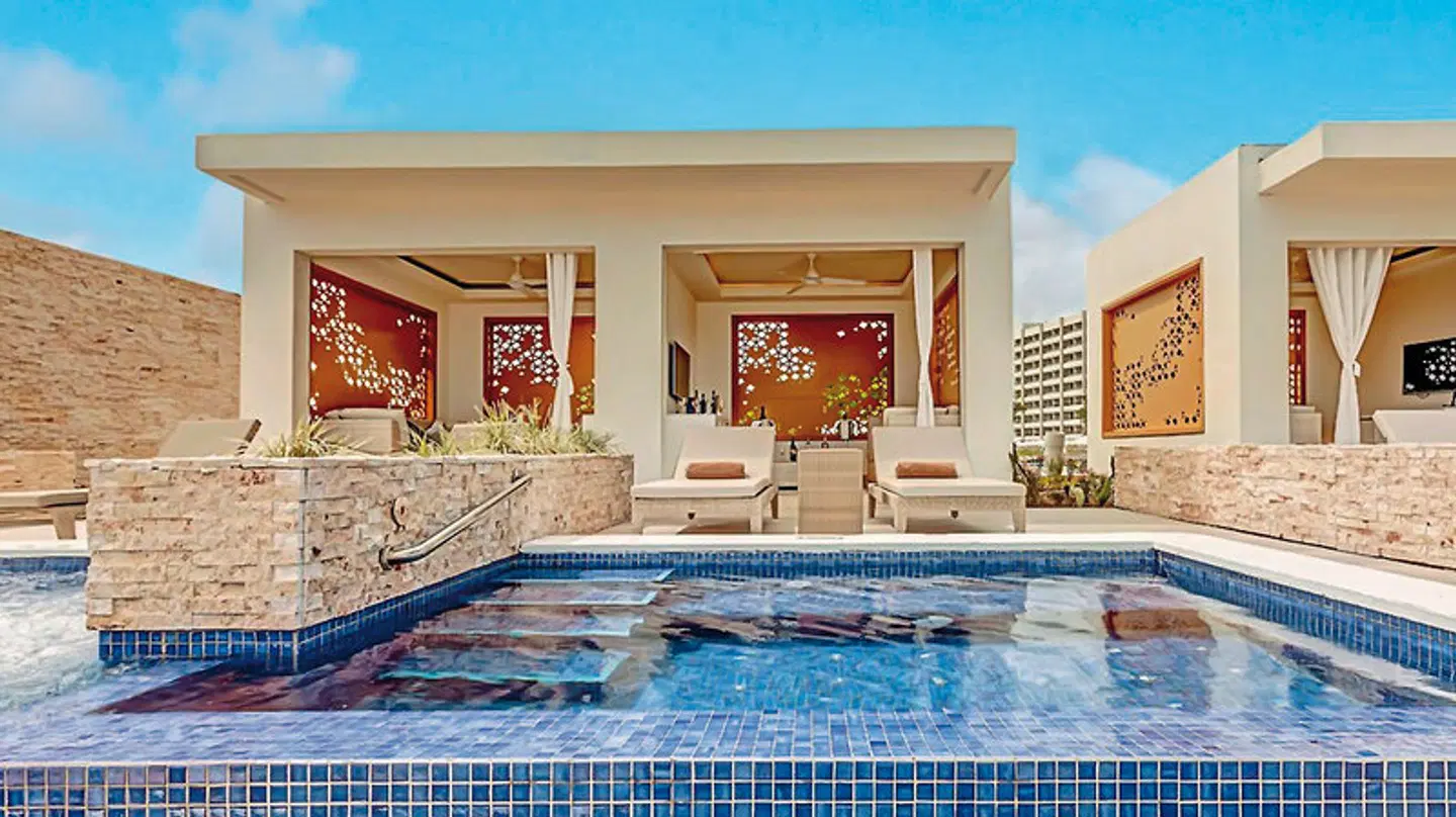 Royalton Antigua Chairman Overwater Bungalows EXTERIOR