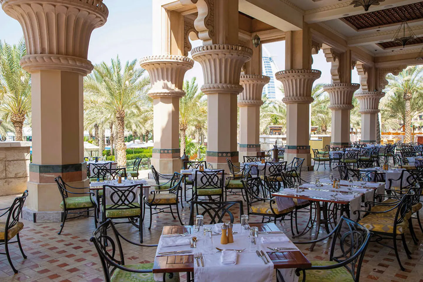 Jumeirah Al Qasr Restaurant