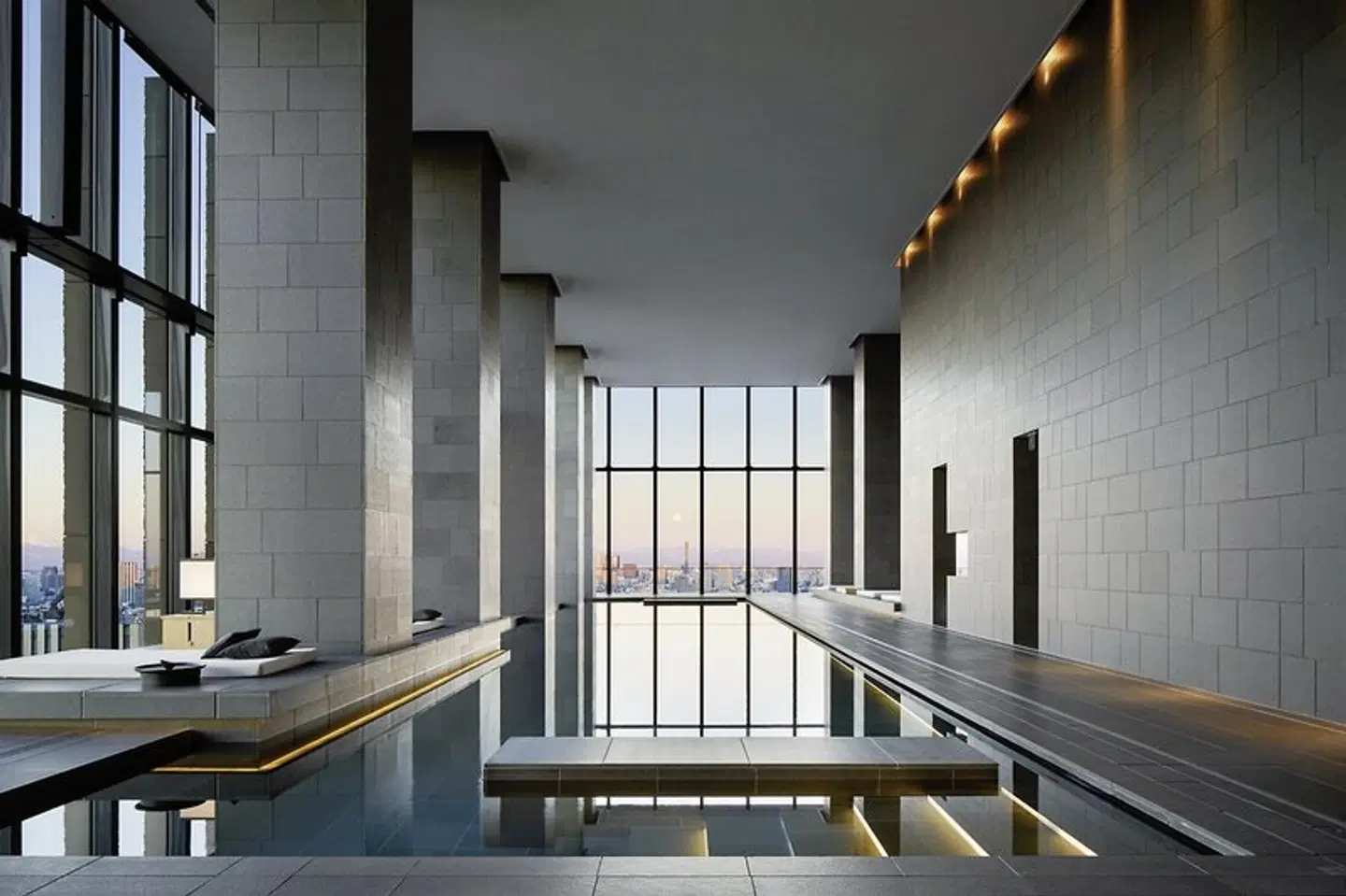 Aman Tokyo Hallenbad