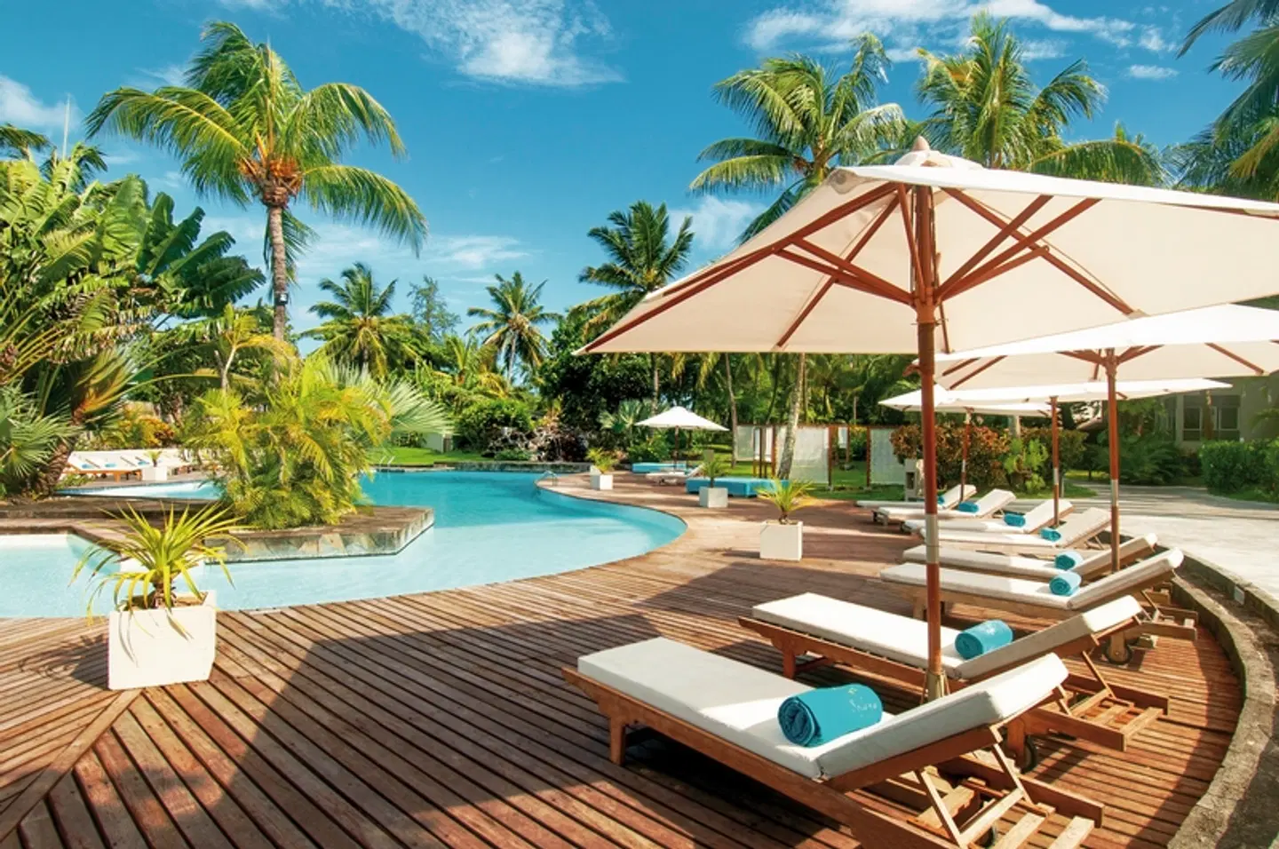 Solana Beach Mauritius Pool