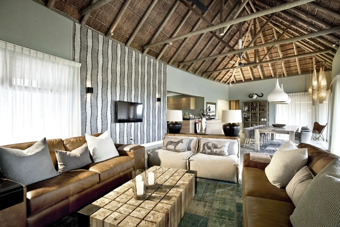 Mhondoro Safari Lodge & Villa LOUNGE_LOBBY