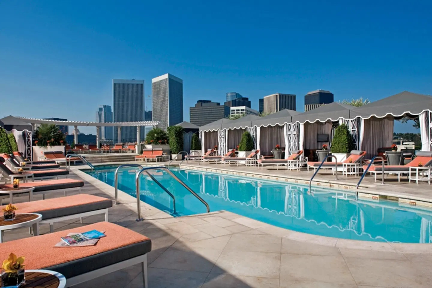 The Peninsula Beverly Hills OUTDOOR_POOL