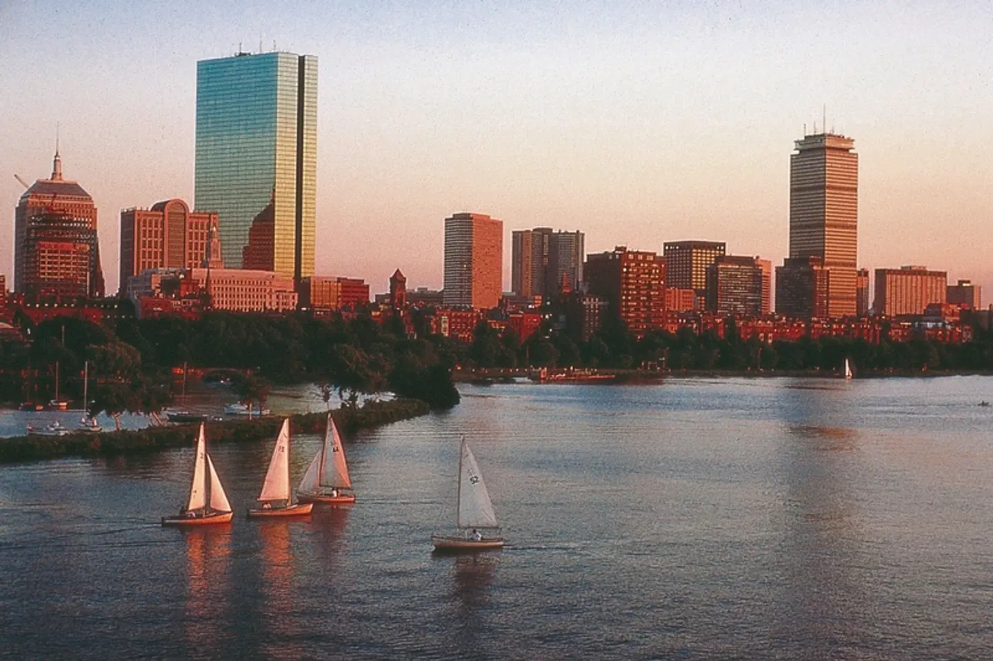 Raffles Boston EXTERIOR