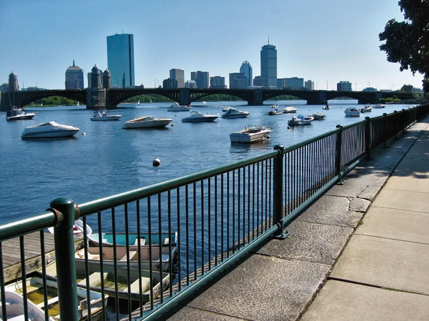 Raffles Boston Terrasse