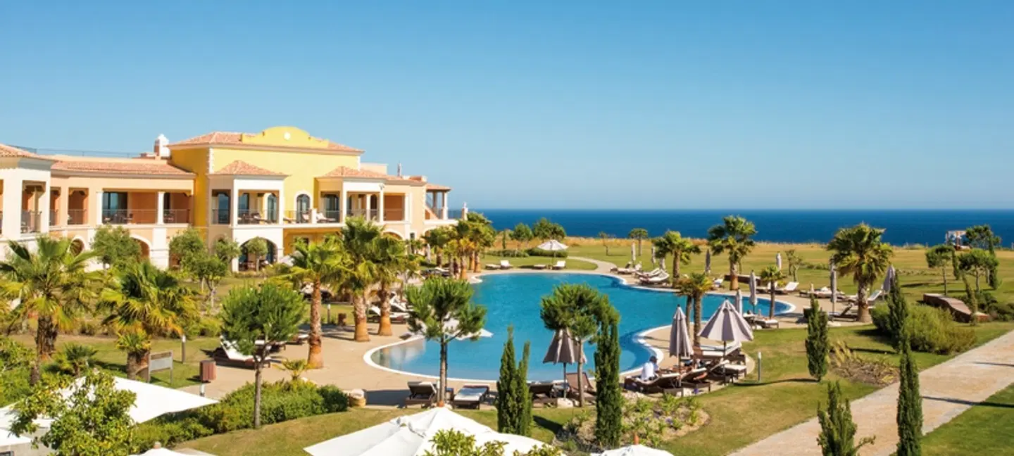 Cascade Wellness Resort EXTERIOR