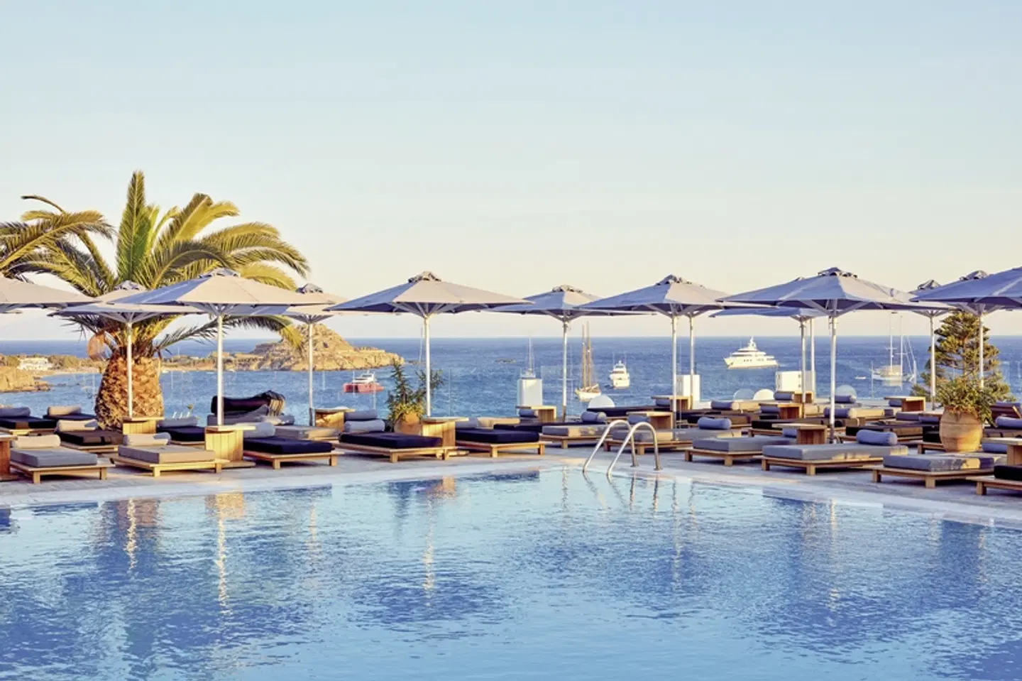 Myconian Ambassador Hotel & Thalasso Spa Center OUTDOOR_POOL
