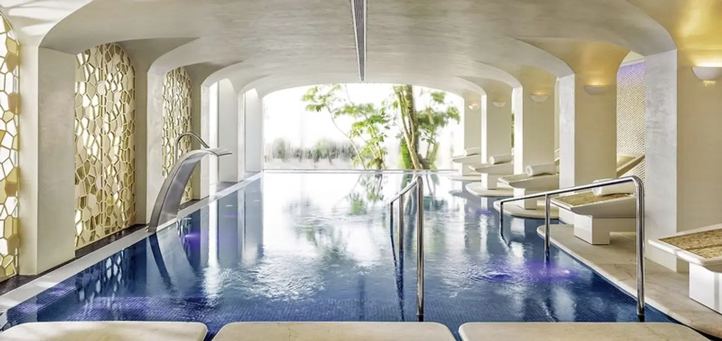 Nobu Hotel Marbella Hallenbad