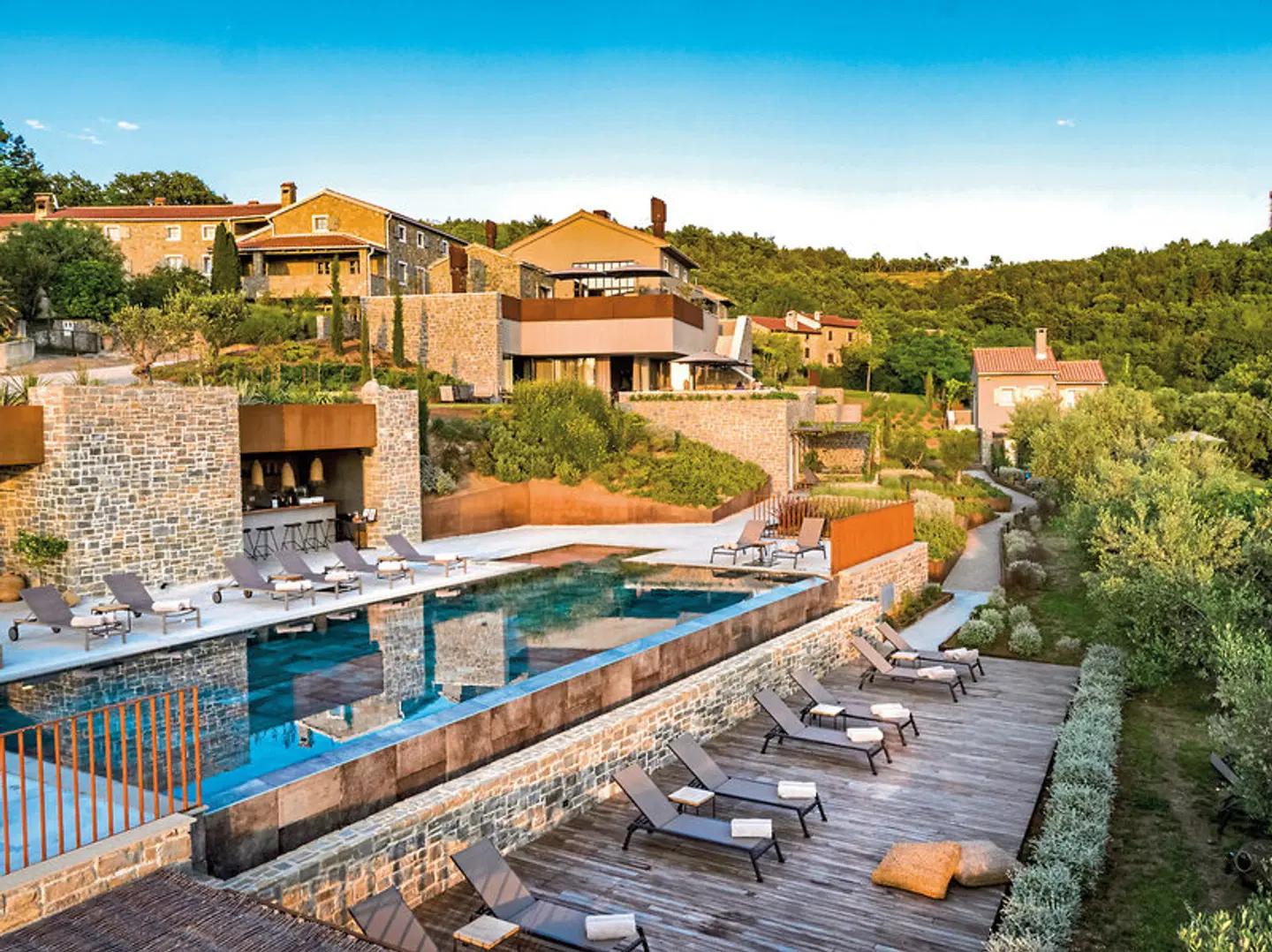 San Canzian Village & Hotel OUTDOOR_POOL