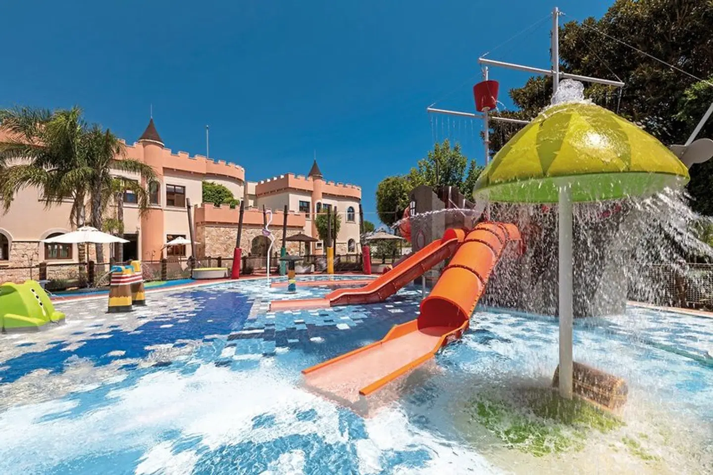 Parklane, a Luxury Collection Resort & Spa OUTDOOR_POOL